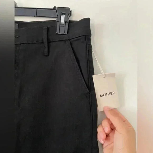NWT MOTHER The Straight Up Rambler Cargo Skimp Jeans in Pitch Black Size 32 - Picture 13 of 16